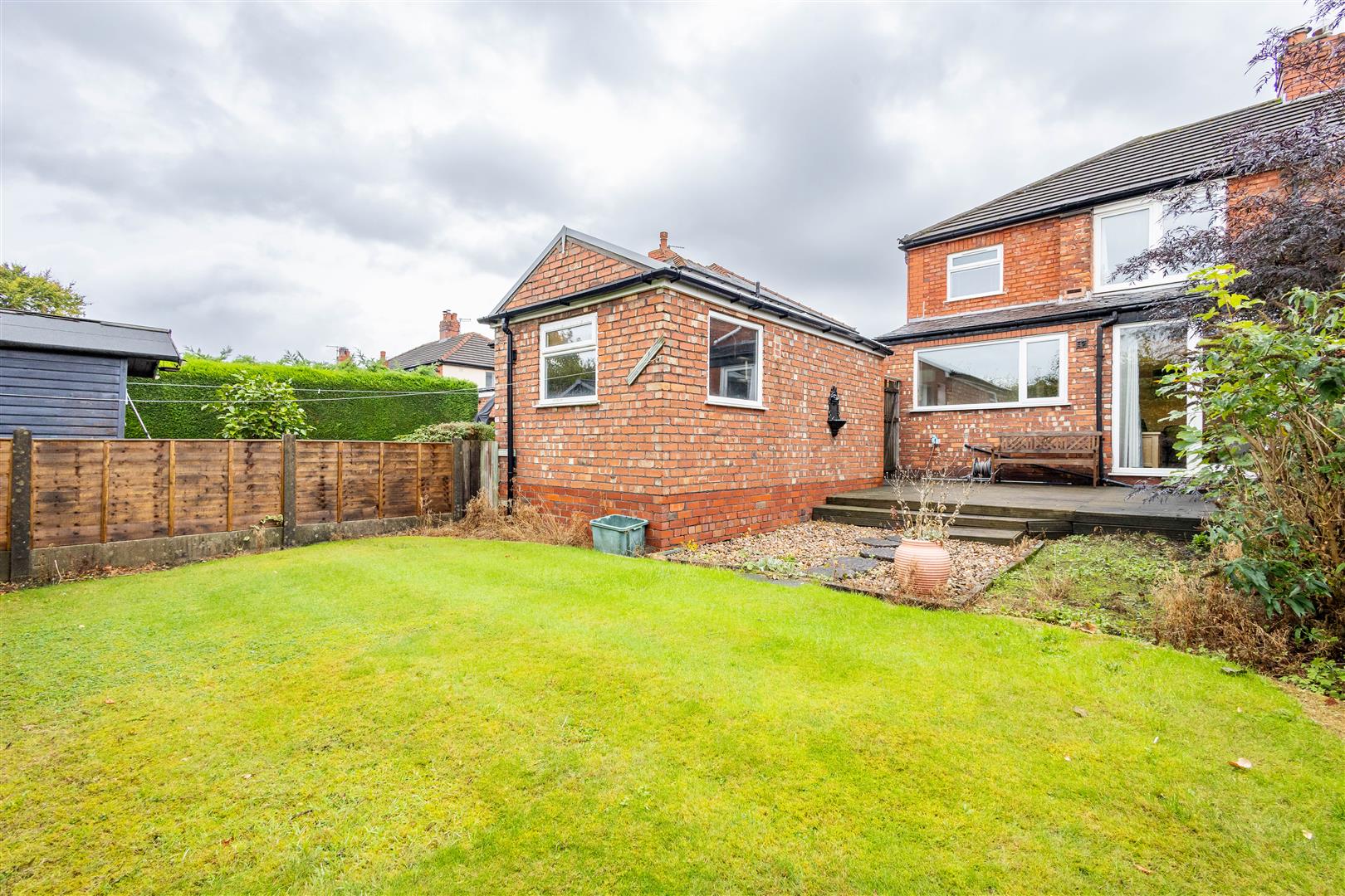 3 bed property in Yewlands Avenue, Leyland